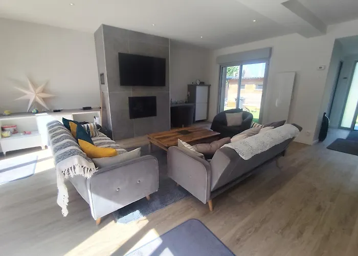 La Parenthese Verte Et Bleue Aparthotel 4*